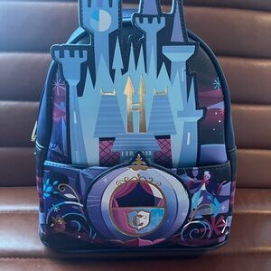 Loungefly Cinderella castle nwt